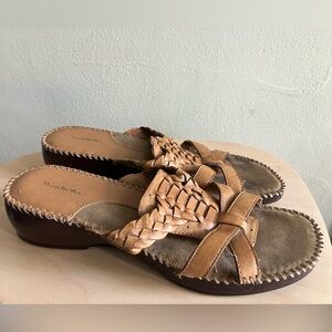 Thom McAn Women’s Sandals Size 7 Tan Braided Leather Comfort Wedge Strappy Shoe
